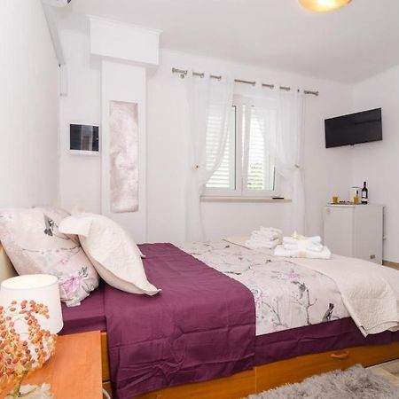 Apartment & Room Lady O ดูบรอฟนิก ภายนอก รูปภาพ