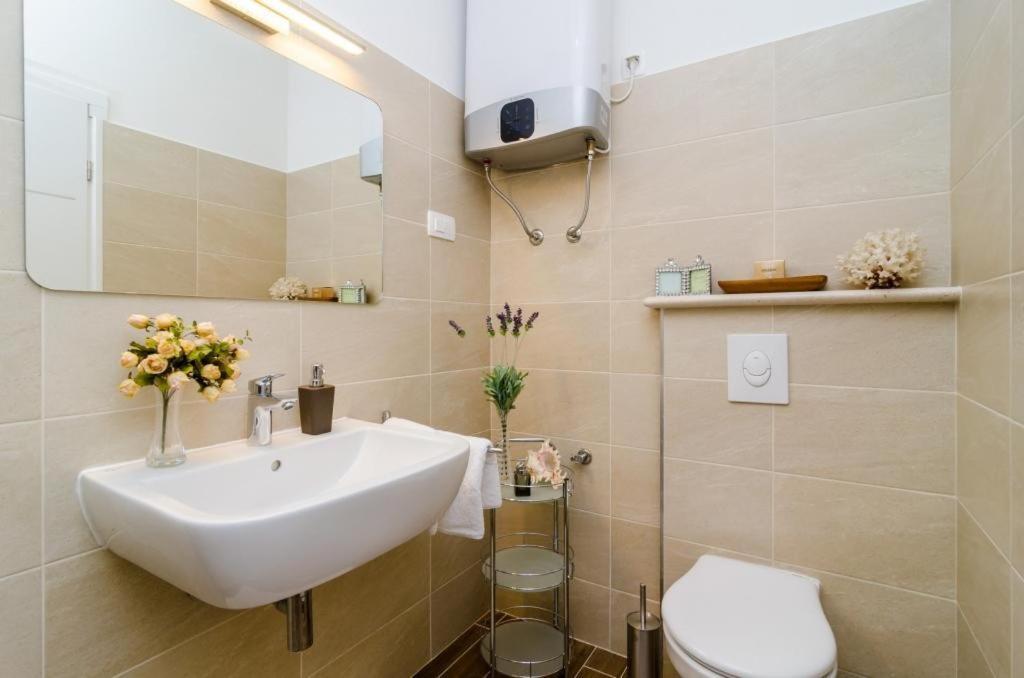 Apartment & Room Lady O ดูบรอฟนิก ภายนอก รูปภาพ
