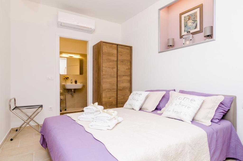 Apartment & Room Lady O ดูบรอฟนิก ภายนอก รูปภาพ
