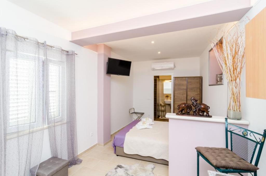 Apartment & Room Lady O ดูบรอฟนิก ภายนอก รูปภาพ